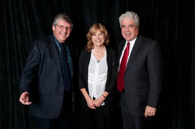 Elisabeth Dykens (center) with AUCD President-Elect Tony Antosh and AUCD President Dan Crimmins