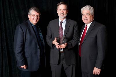 Bill Gaventa (center) with AUCD President-Elect Tony Antosh and AUCD President Dan Crimmins