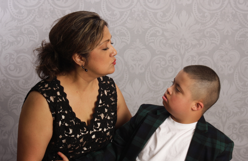 ArizonaLEND Alumna Georgina Georgelos, MEd Named 2026 Arizona Mother of the Year